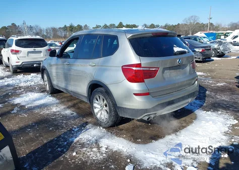 2017 BMW X3 xDrive28I z USA, uszkodzony, nr VIN 5UXWX9C54H0T04475